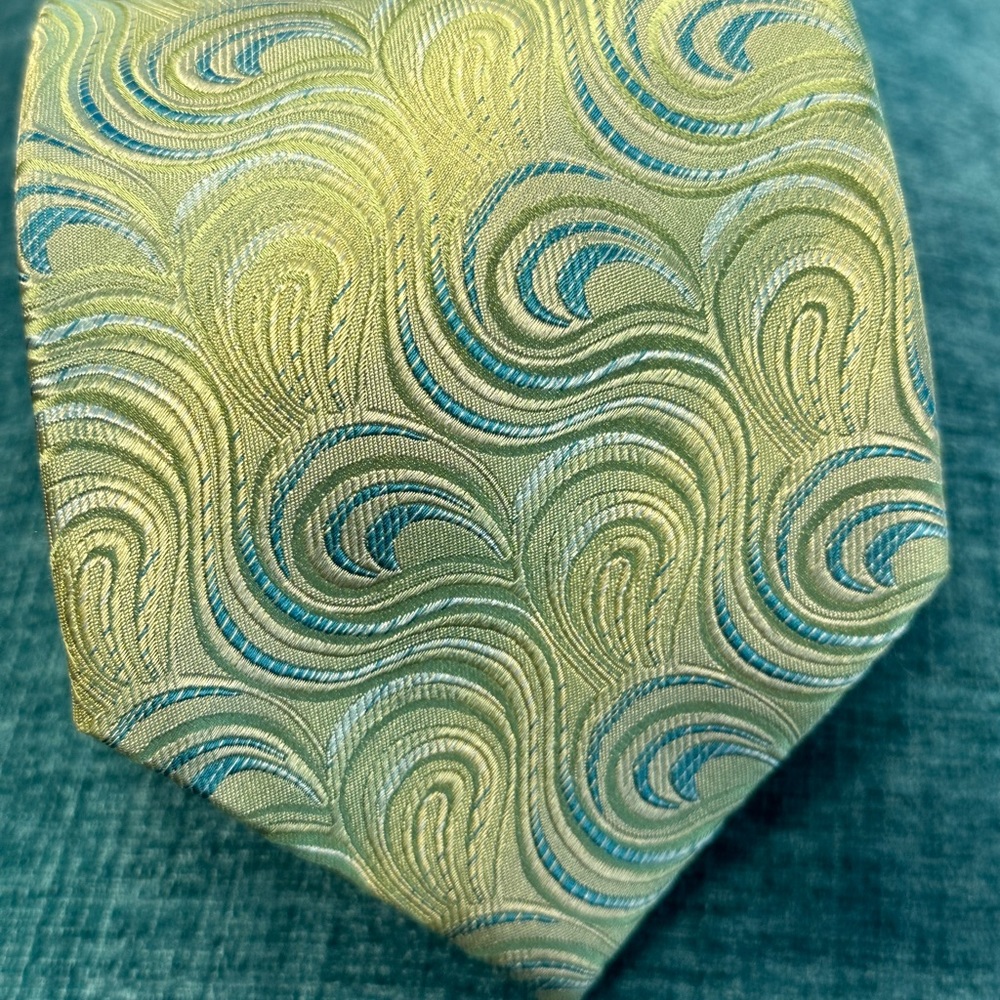 Martin Wong Collection 100% Silk Tie